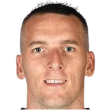 https://img.tzhuarui.com/img/football/player/e02d7d03db9d73e42d8d57d649ceaa49.png